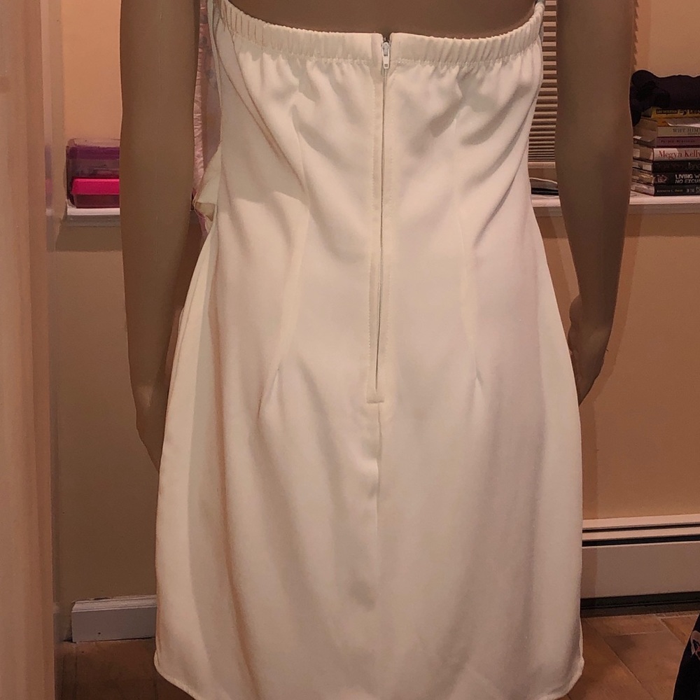 Dress - Picture 6 of 8